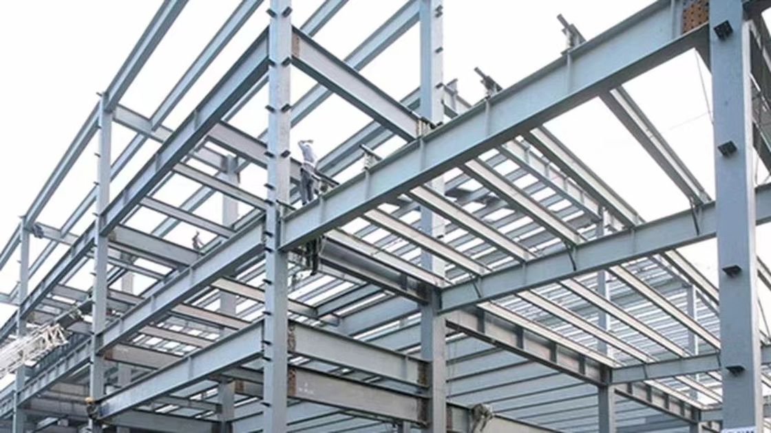 Metallkonstruktion Lagerhaus Stahlbau Fertigwerk Werkstatt Industrie Kostengünstiges Stahlrahmenlager